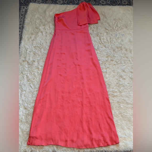 NWT Sachin + Babi Chelsea Coral Crinkle Crepe One Shoulder Gown - Size 6 - Picture 2 of 4